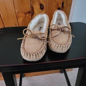 Girls Cassie Minnietonka Sz 3 NEW w/o box